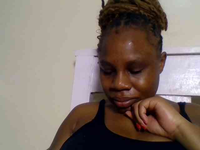 Ebonitah webcam
