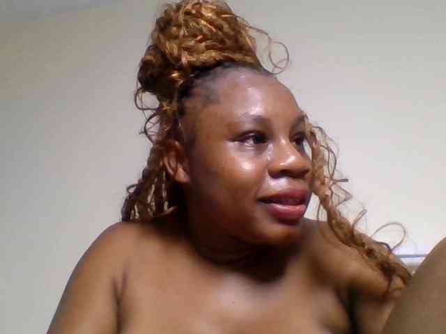 Ebonitah webcam