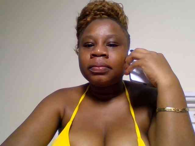 Ebonitah webcam
