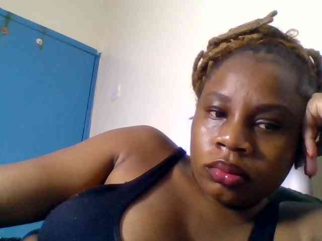 Ebonitah webcam
