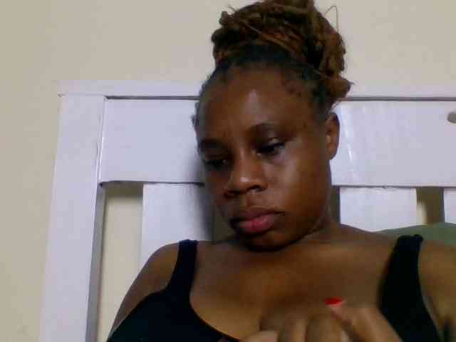 Ebonitah webcam