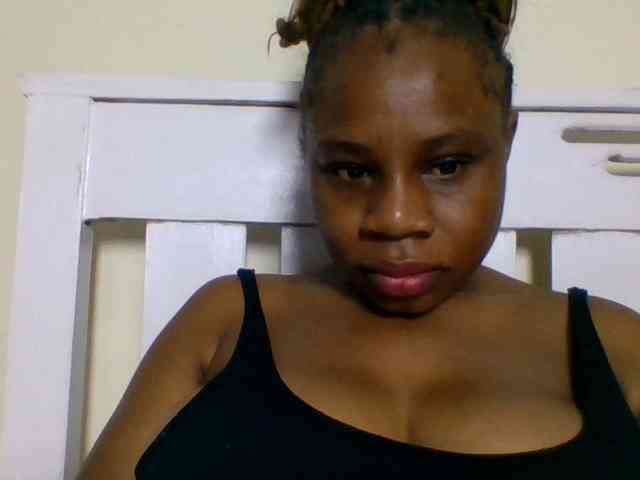 Model: Ebonitah