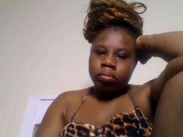 Ebonitah webcam