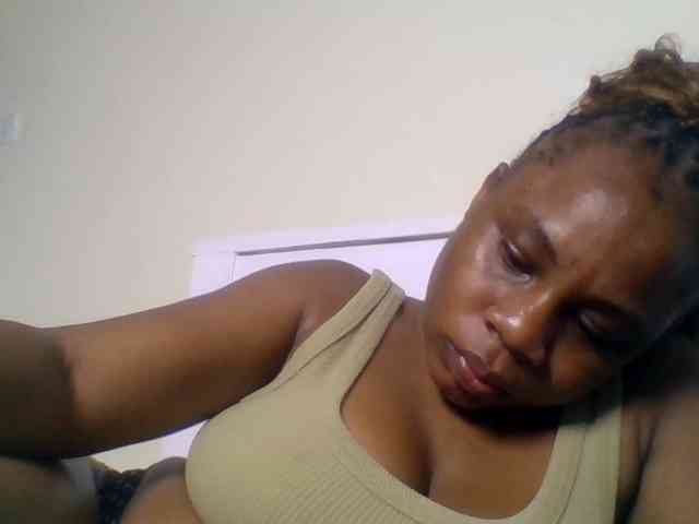 Ebonitah webcam