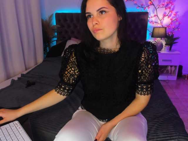 JennaMiu live cam on BongaCams