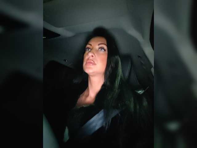 MILA350 live cam on BongaCams