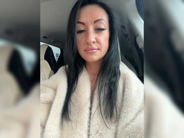 MILA350 live cam on BongaCams