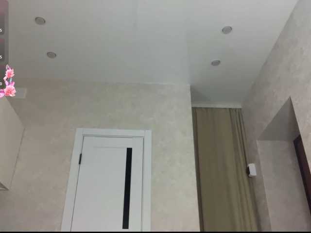 VoidDolll live cam preview
