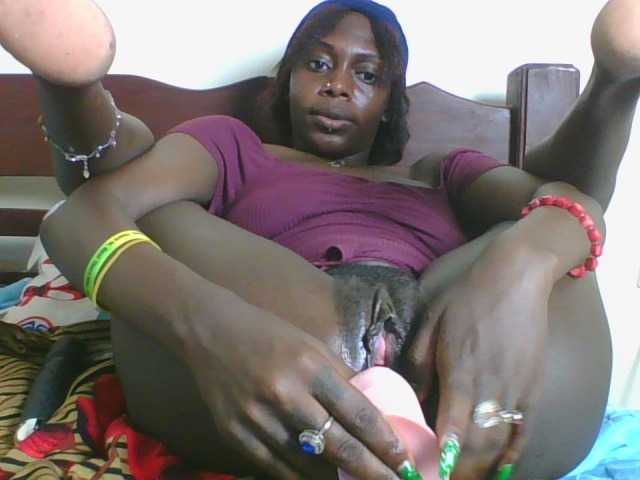 Hotlinda11 live cam preview