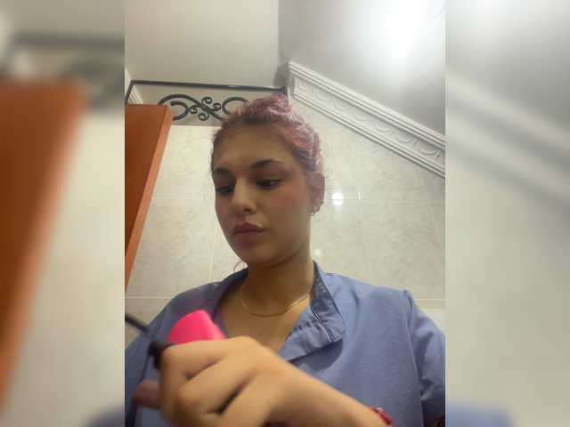 AllyRoouge live cam on BongaCams