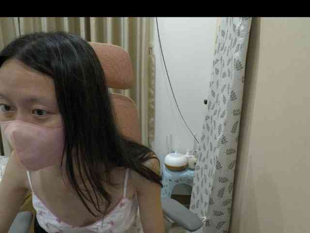 AlinaBabie webcam