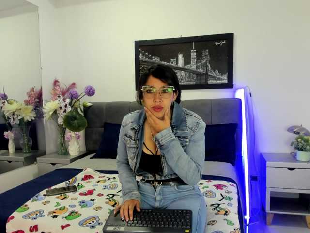KatiaSalome live cam on BongaCams