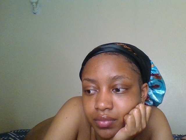 Cutebrownqueen live cam on BongaCams