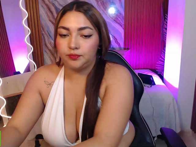 WITHNEY-TAY, en directo ahora en BongaCams