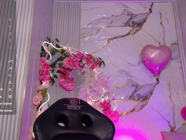 WITHNEY-TAY live cam on BongaCams