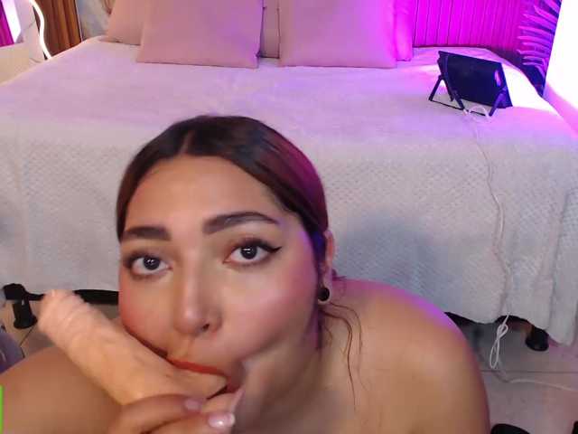 WITHNEY-TAY live cam preview