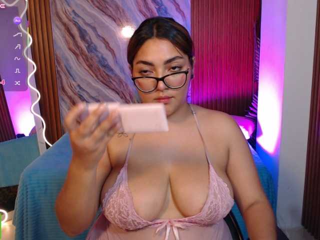 WITHNEY-TAY live cam on BongaCams