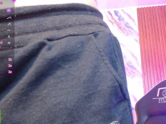 WITHNEY-TAY, en directo ahora en BongaCams