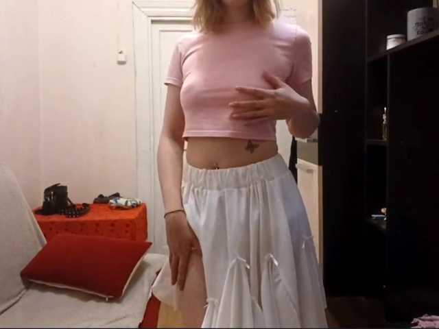 IrenaLinhardt live cam preview