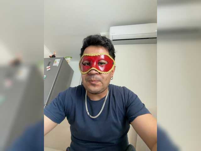 Curiosos3733 live cam preview