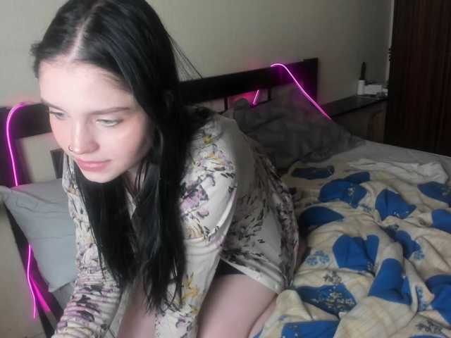VelvetPaw1 live cam preview