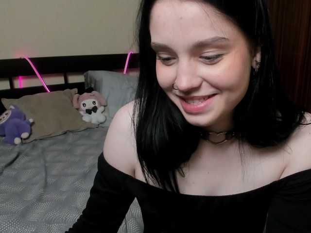 VelvetPaw1 live cam on BongaCams