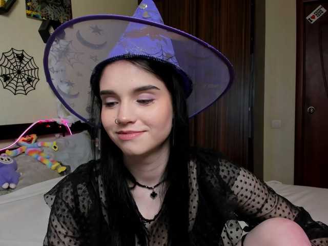 VelvetPaw1 live cam on BongaCams