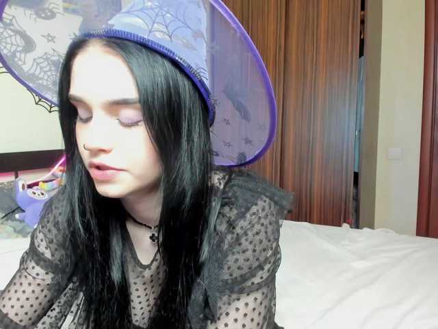 VelvetPaw1 live cam on BongaCams