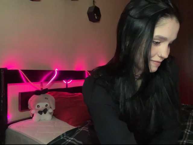 VelvetPaw1 live cam on BongaCams