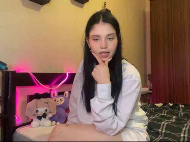 VelvetPaw1 live female cam on bongacams
