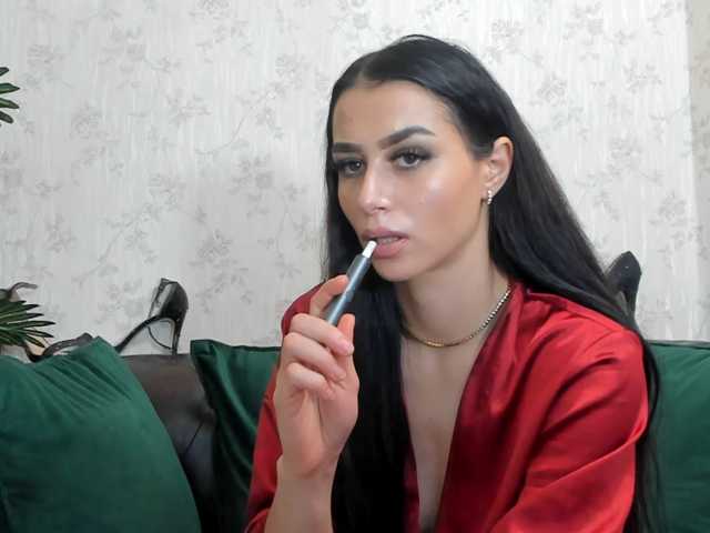 MiraSugar live cam preview