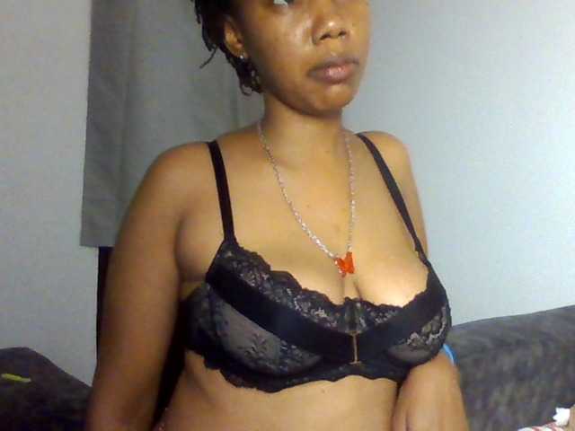 sexxypeach90 live cam on BongaCams
