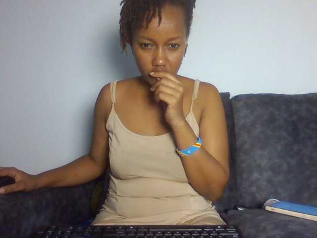 sexxypeach90 live cam on BongaCams