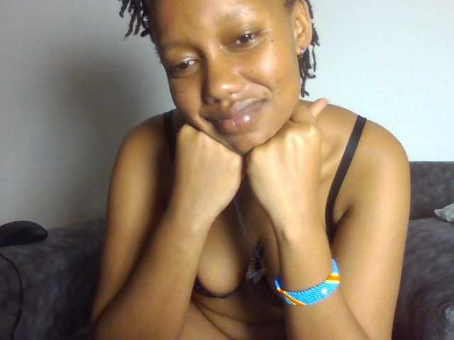 sexxypeach90, live now on BongaCams