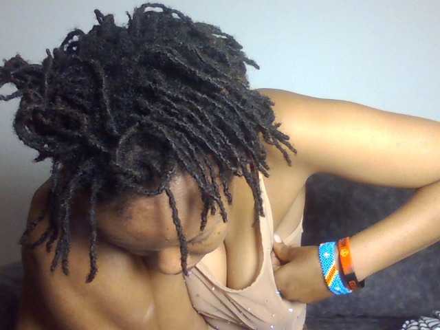 sexxypeach90 live cam on BongaCams