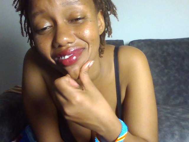 sexxypeach90 live cam on BongaCams