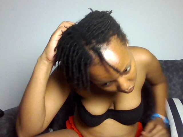 sexxypeach90, en vivo ahora en BongaCams