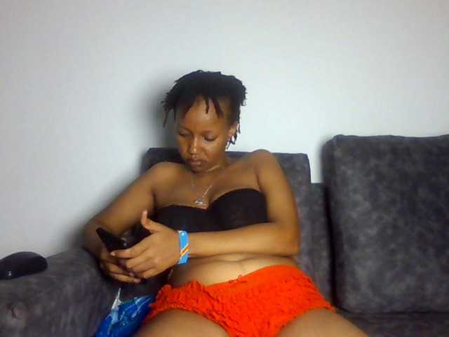 sexxypeach90 live cam on BongaCams