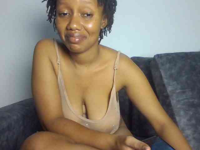 sexxypeach90 webcam