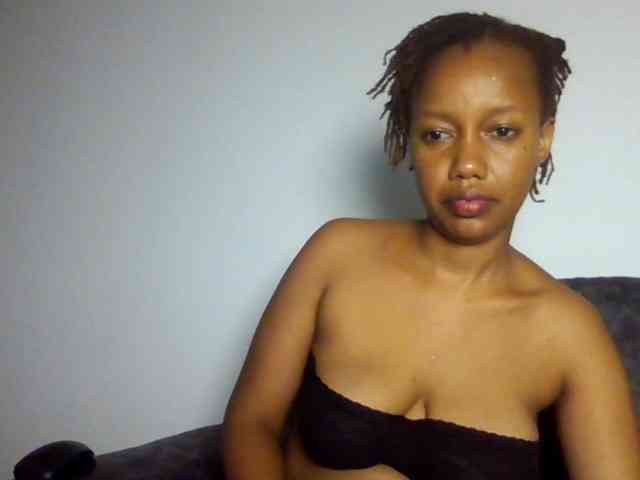 sexxypeach90 webcam