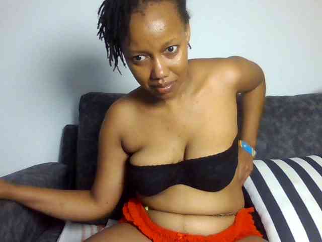 sexxypeach90 sexxypeach90