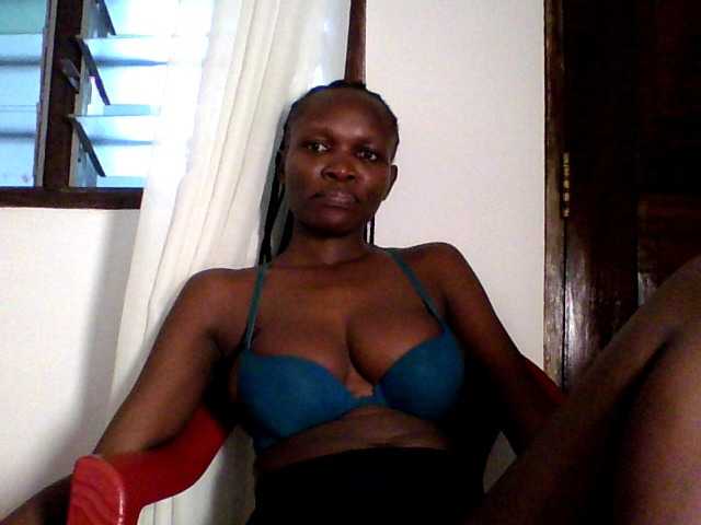 sexypie99 live cam on BongaCams