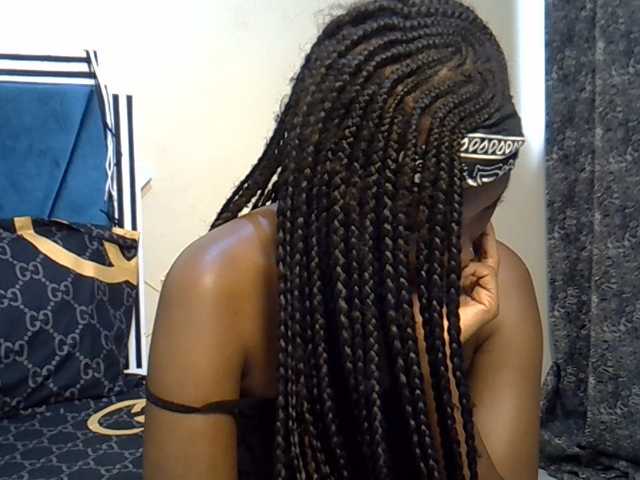 chloeuni1 live cam on BongaCams