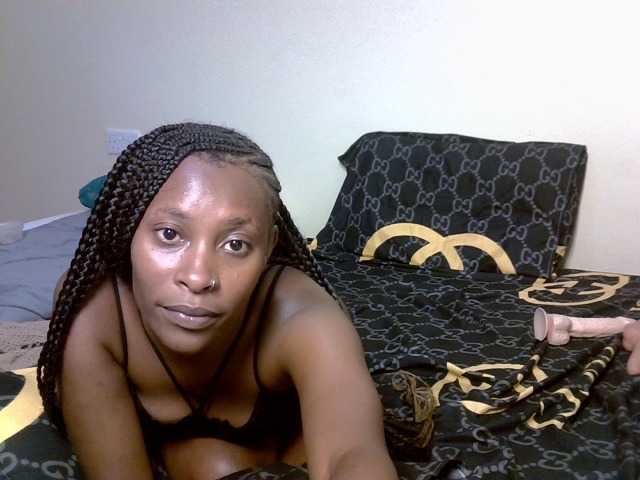 chloeuni1 live cam on BongaCams
