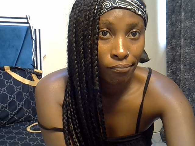 chloeuni1 live cam on BongaCams