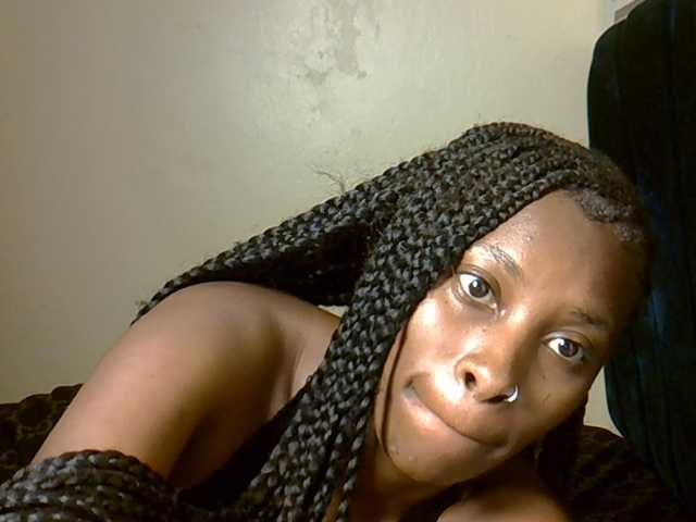 chloeuni1 live cam on BongaCams