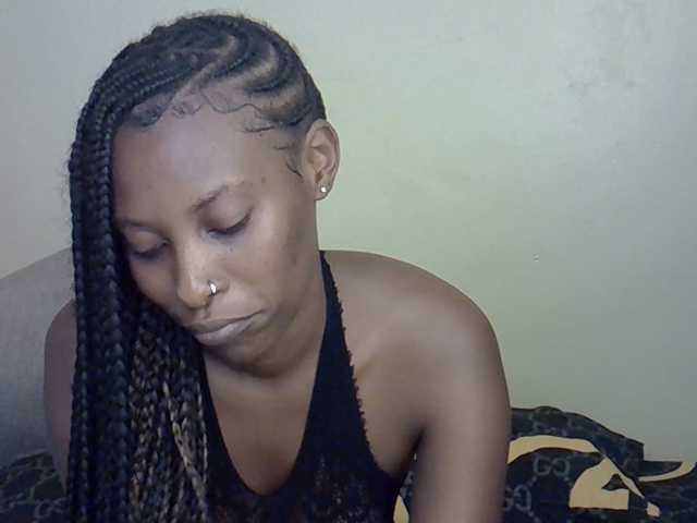 chloeuni1 live cam on BongaCams