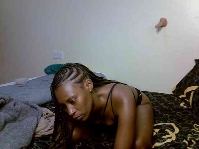 chloeuni1 webcam