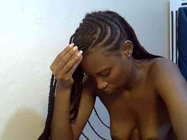 Model: chloeuni1