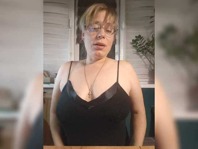 Tata-Sun77 live cam on BongaCams